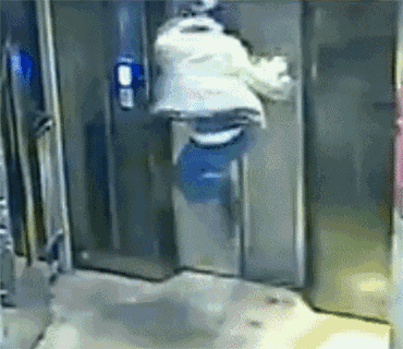 153312889869443b6d681e9.gif
